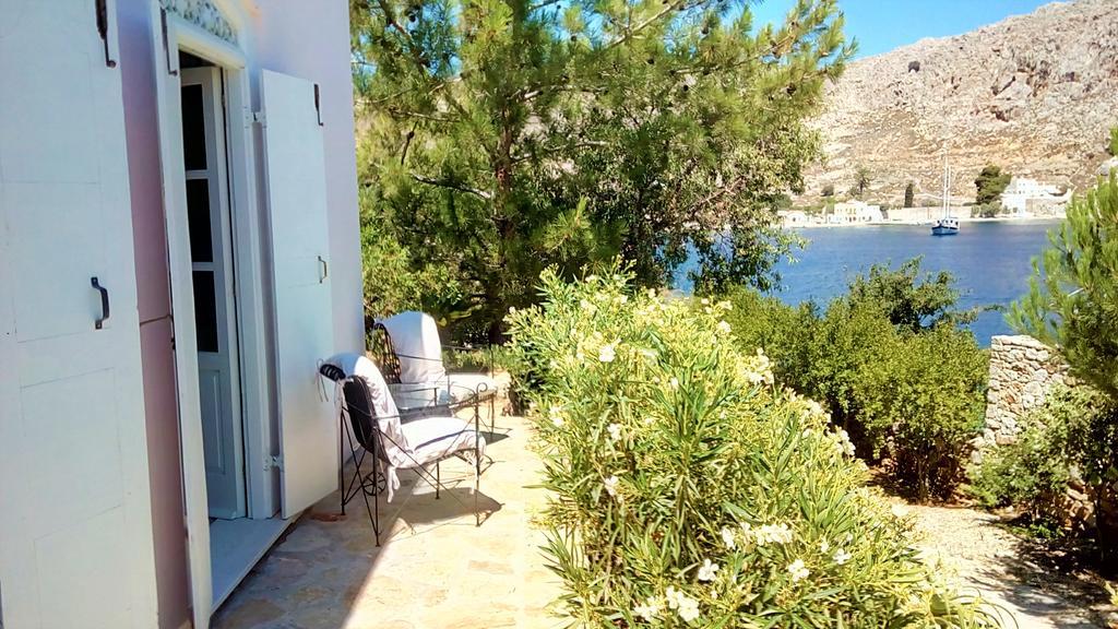 Emporio Hotel Symi Bagian luar foto