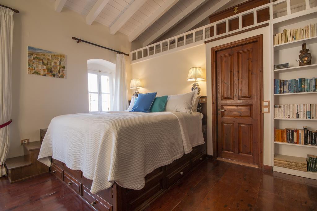 Emporio Hotel Symi Bagian luar foto