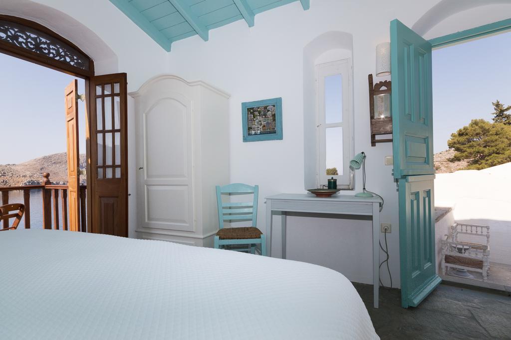 Emporio Hotel Symi Bagian luar foto
