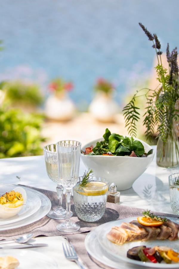 Emporio Hotel Symi Bagian luar foto
